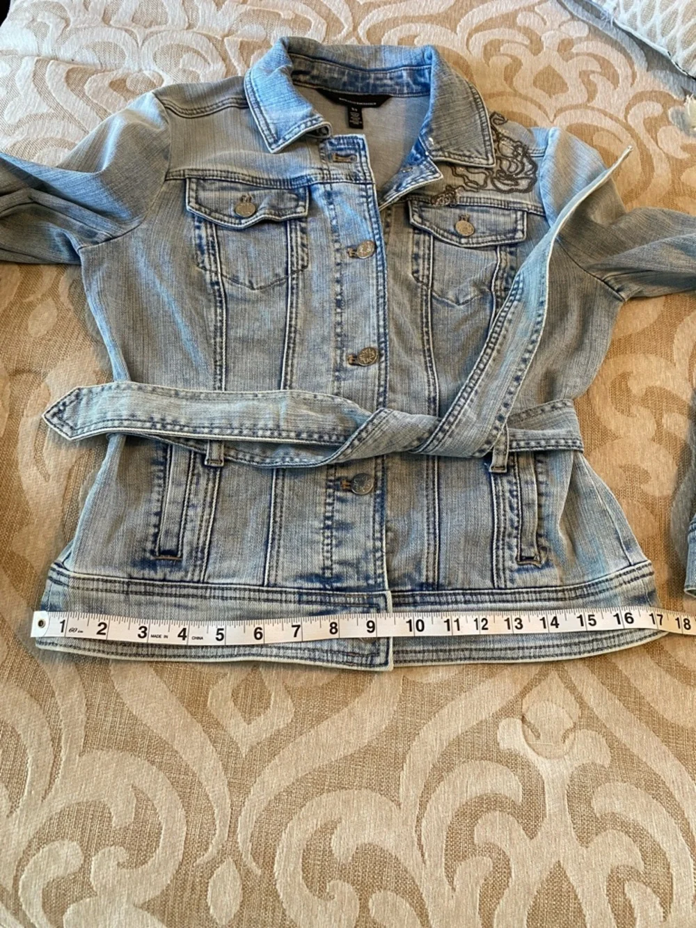 White House Black Market Embroidered Denim Jacket XS Belted Floral Detail - Picture 12 of 13